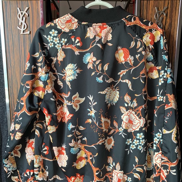 H&M Satin “Flower” Zip up Jacket - Picture 2 of 2